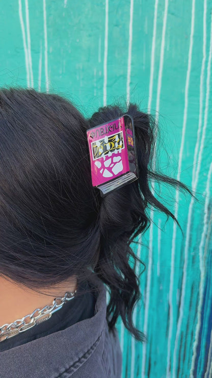 PRE-ORDER ★ Book Hair Claw